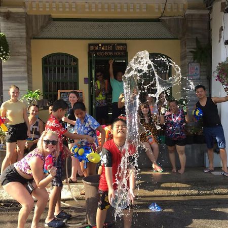 The Neighbors Hostel (Adults Only) Phuket Ngoại thất bức ảnh